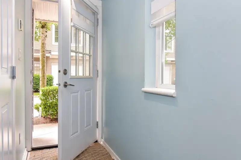 36 15155 62A AVENUE - photo 2 of 31