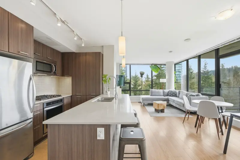 707 301 CAPILANO ROAD - photo 2 of 25