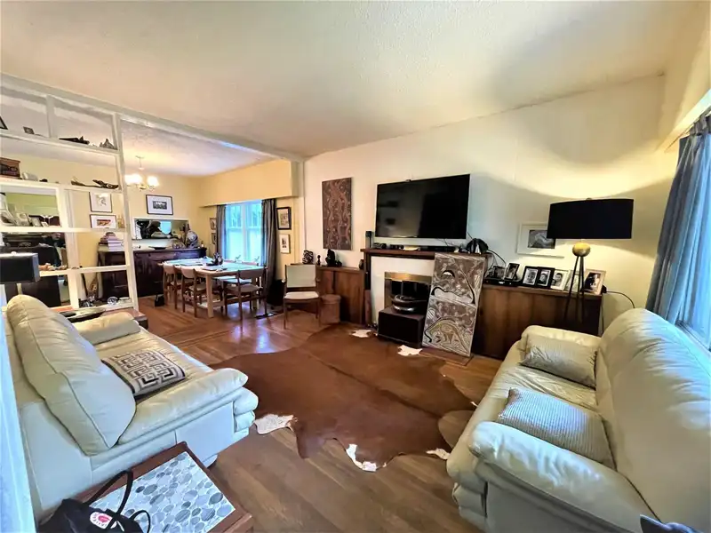 3259 W 7TH AVENUE - photo 2 of 23