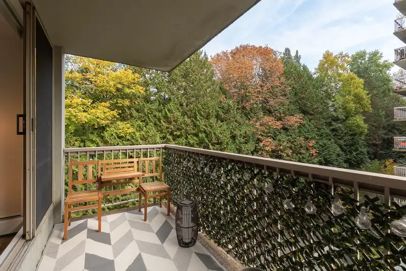 604 2016 FULLERTON AVENUE - photo 2 of 25