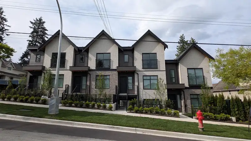 6 339 KEARY STREET - photo 2 of 36