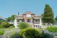 817 SANGSTER PLACE - thumbnail 1