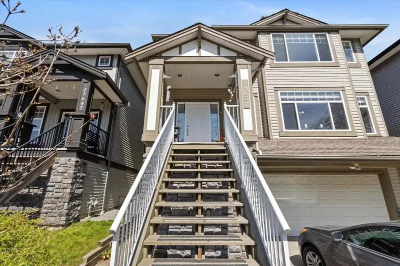 23657 111A AVENUE - photo 2 of 26
