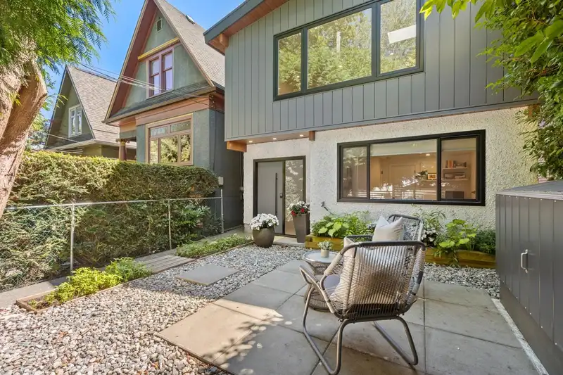 1346 E 15TH AVENUE - photo 3 of 38