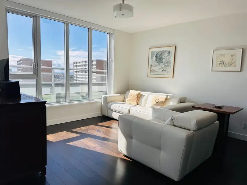 1507 7333 MURDOCH AVENUE - photo 4 of 11