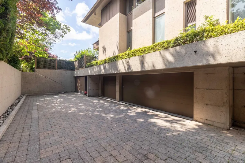 1178 LAURIER AVENUE - photo 3 of 25