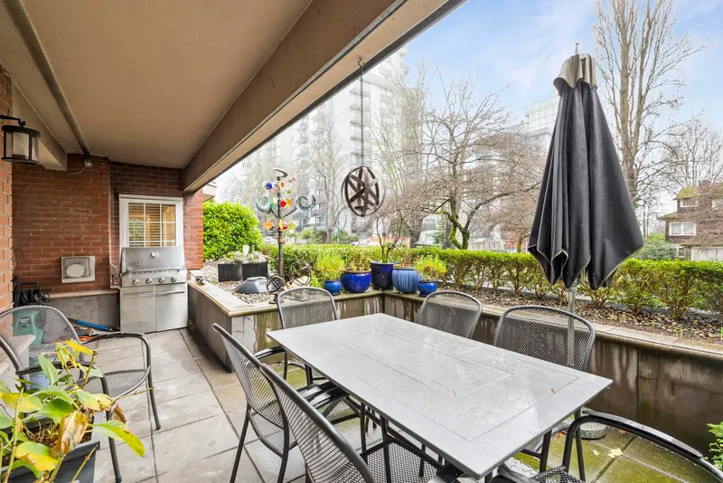 103 828 GILFORD STREET - photo 4 of 25