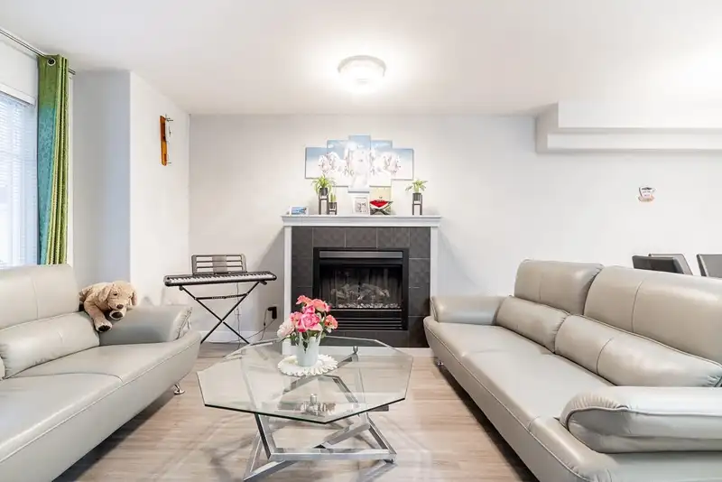 118 12711 64 AVENUE - photo 2 of 22