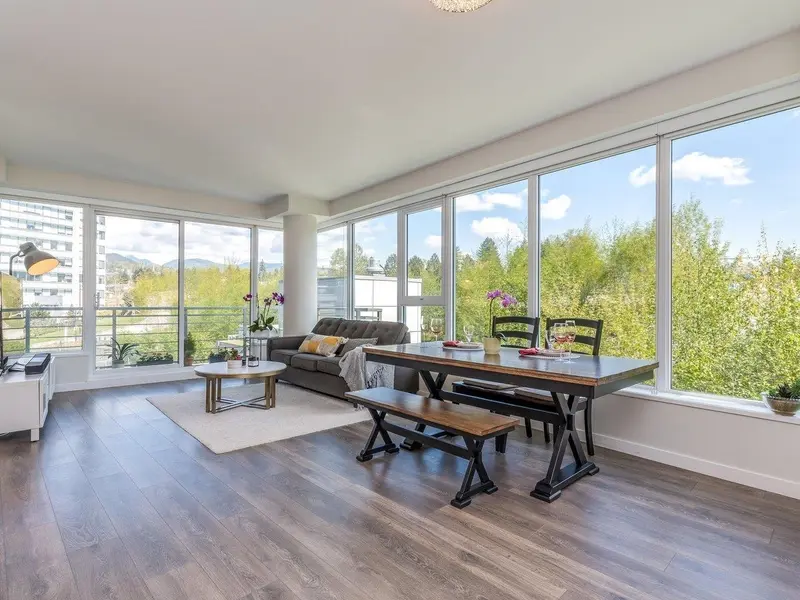 402 308 MORRISSEY ROAD - photo 2 of 25