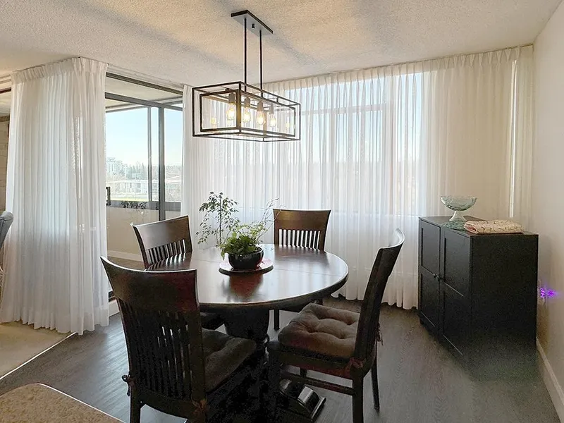 1004 6651 MINORU BOULEVARD - photo 4 of 25