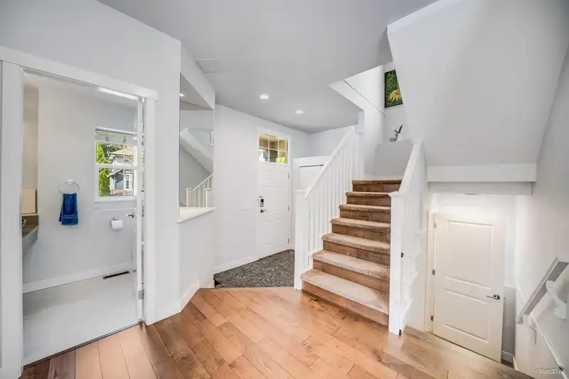 39 ALDER DRIVE - photo 2 of 39