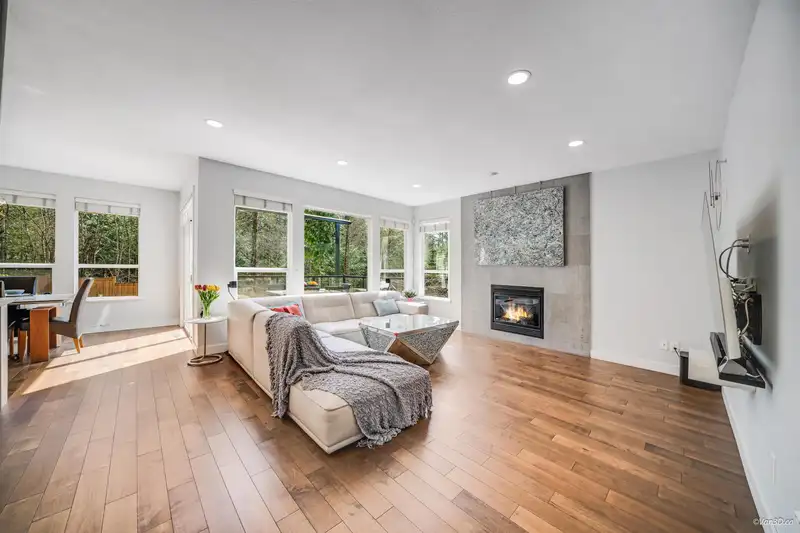39 ALDER DRIVE - photo 3 of 39