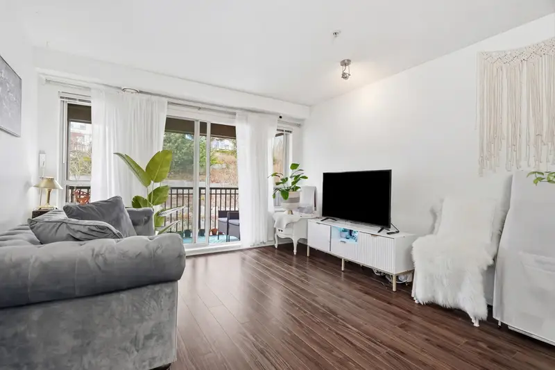 401 3178 DAYANEE SPRINGS BOULEVARD - photo 3 of 21