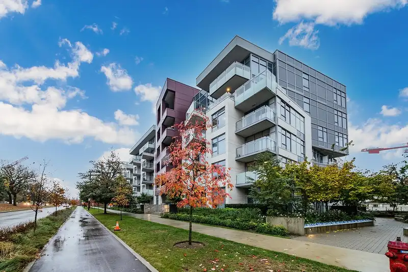402 5033 CAMBIE STREET - photo 2 of 14