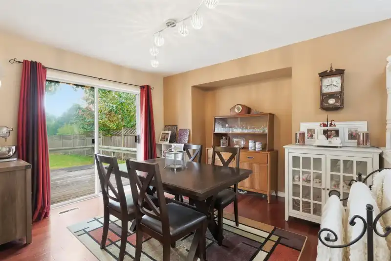 1461 BONNIEBROOK HEIGHTS ROAD - photo 4 of 31