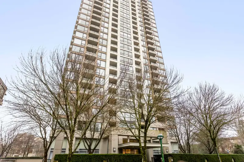 502 7108 COLLIER STREET - photo 2 of 25