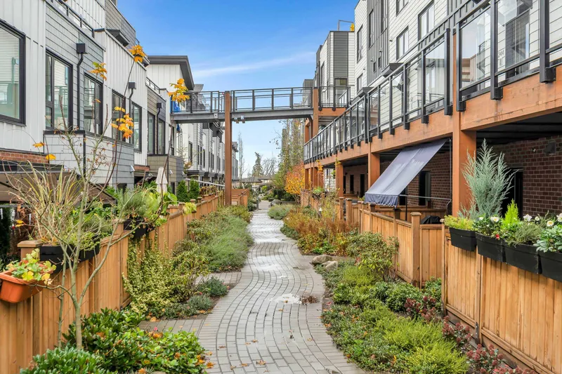 146 545 E 2ND STREET - photo 3 of 25