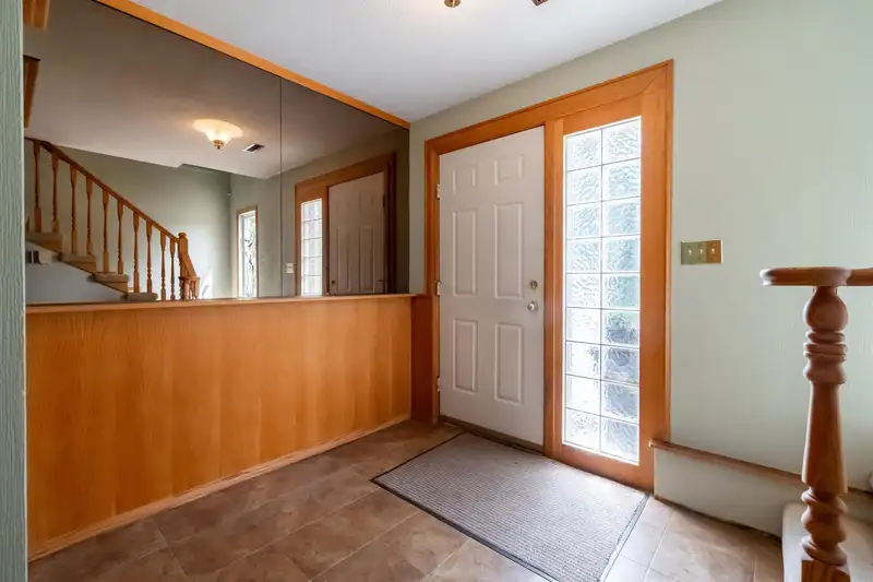 19881 35 AVENUE - photo 4 of 40