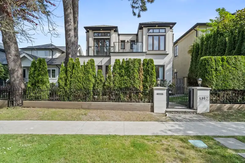 4347 W 9TH AVENUE - photo 2 of 40