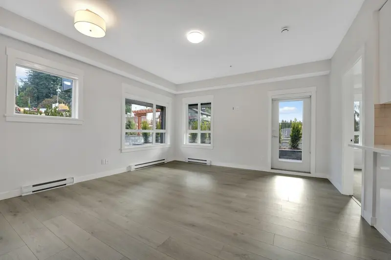 117 33886 PINE STREET - photo 4 of 25