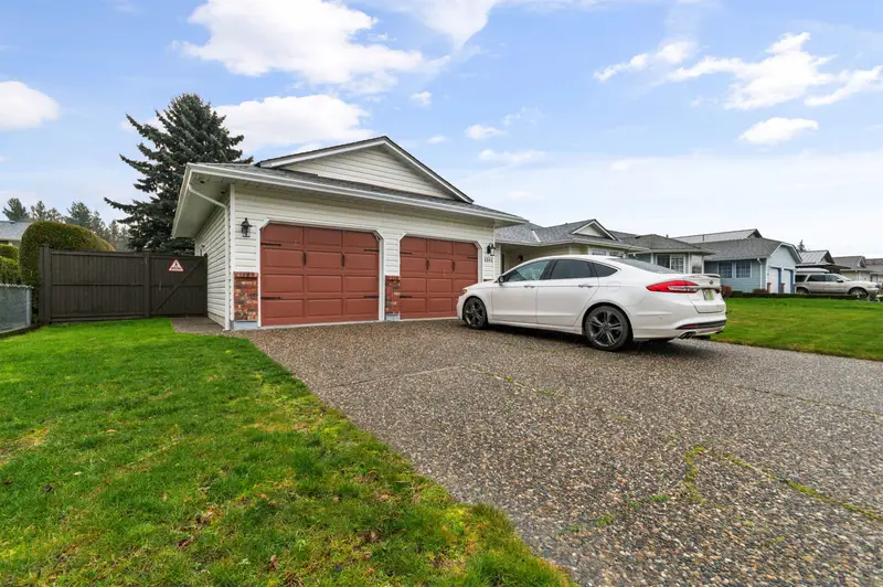 6944 COACH LAMP DRIVE - photo 3 of 25