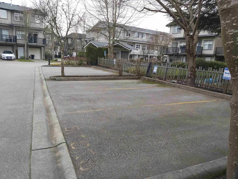 30 9333 SILLS AVENUE - photo 3 of 16