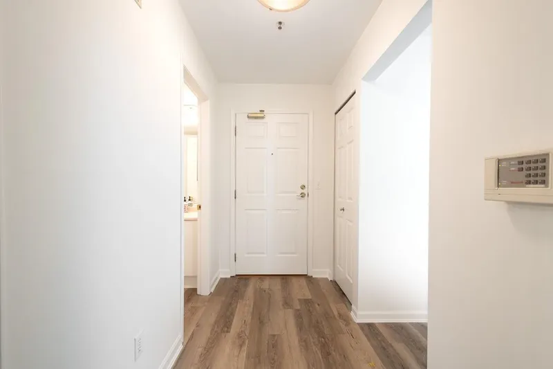 7 2110 MARINE DRIVE - photo 3 of 25