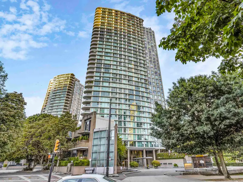 2309 1009 EXPO BOULEVARD - photo 1 of 12