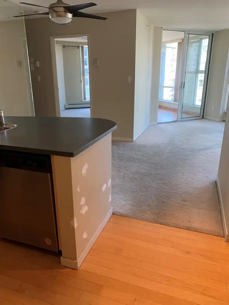 2309 1009 EXPO BOULEVARD - photo 3 of 12