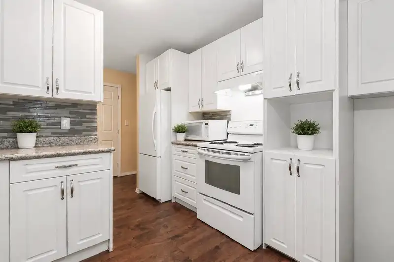 109 9175 MARY STREET - photo 2 of 29