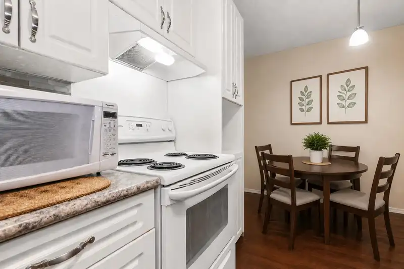 109 9175 MARY STREET - photo 4 of 29