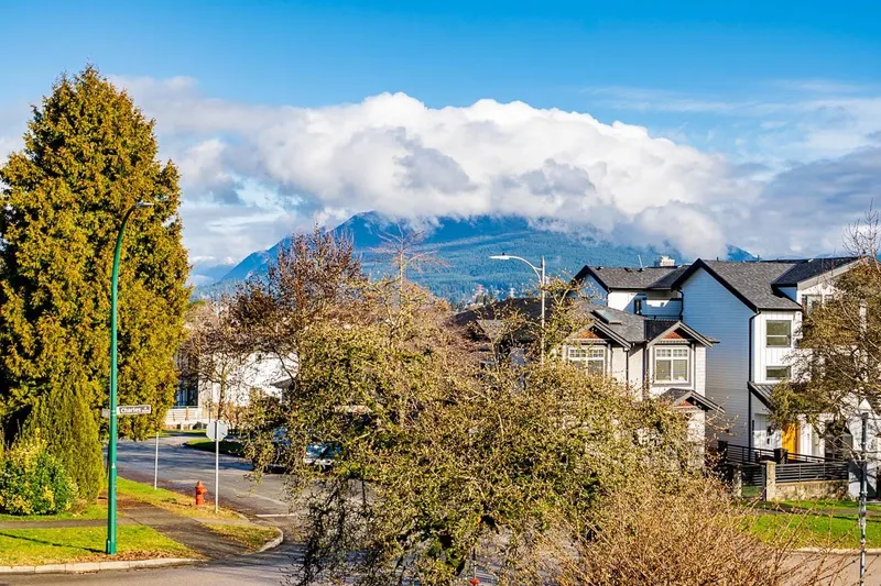 3038 CHARLES STREET - photo 4 of 25