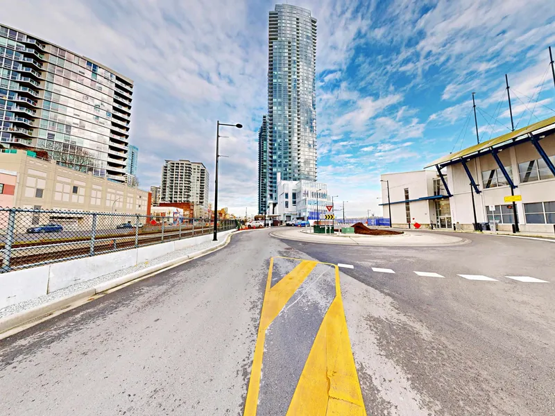 2103 660 QUAYSIDE DRIVE - photo 3 of 25