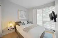 1504 1500 MARTIN STREET - thumbnail 18