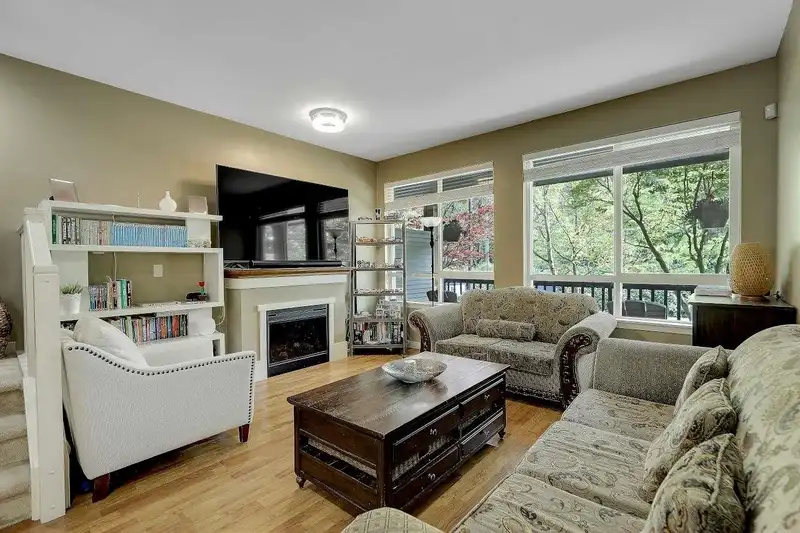 55 16789 60 AVENUE - photo 4 of 37