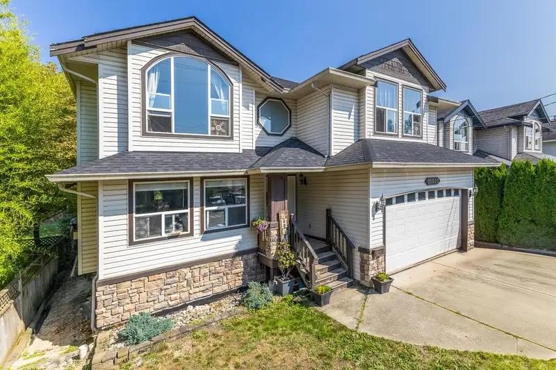 11012 KINGSTON STREET - photo 1 of 19