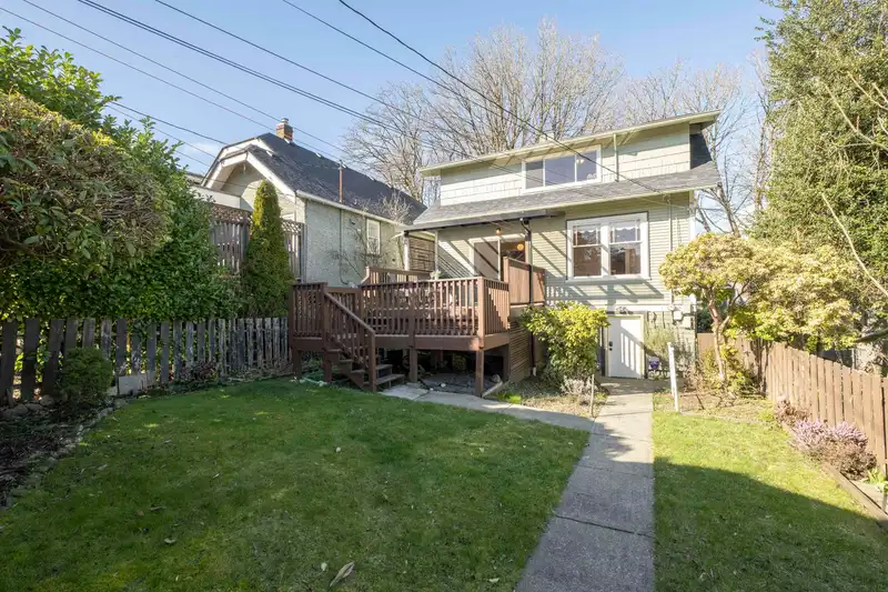3584 W 22ND AVENUE - photo 2 of 40