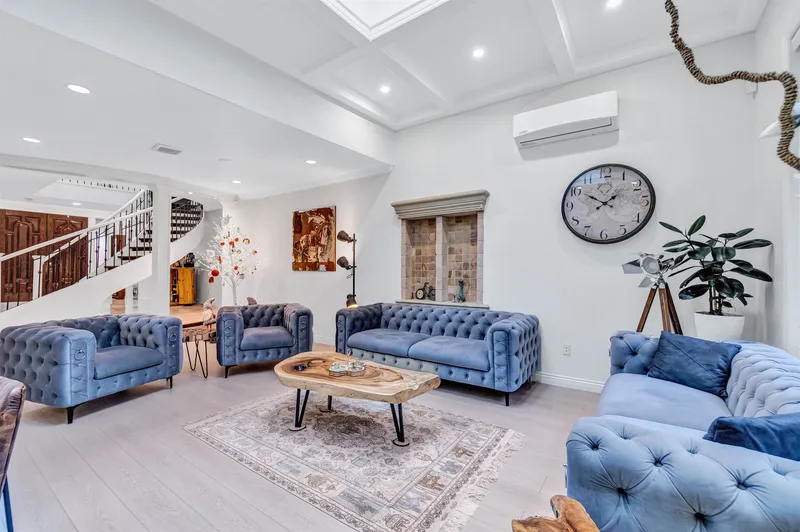 1219 ARBORLYNN DRIVE - photo 4 of 25