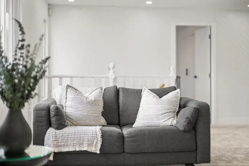 13728 112 AVENUE - photo 3 of 30