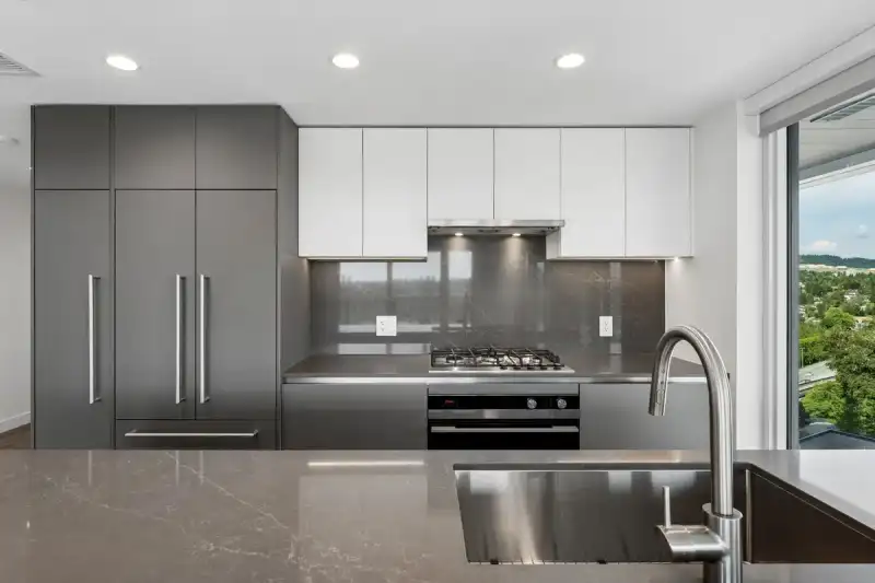 1506 2135 SPRINGER AVENUE - photo 1 of 33