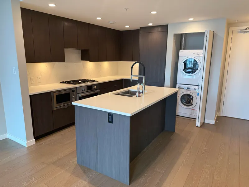 806 2888 CAMBIE STREET - photo 2 of 20