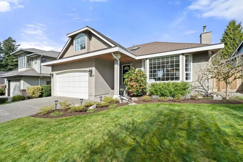 12561 18 AVENUE - photo 2 of 40