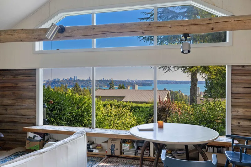 2234 OTTAWA AVENUE - photo 2 of 25