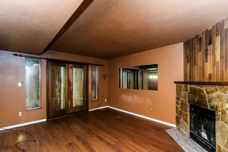 11948 214 STREET - photo 4 of 25