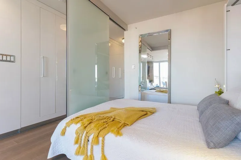 910 189 KEEFER STREET - photo 1 of 25