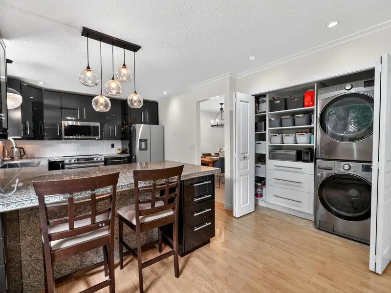 1131 LOMBARDY DRIVE - photo 3 of 23