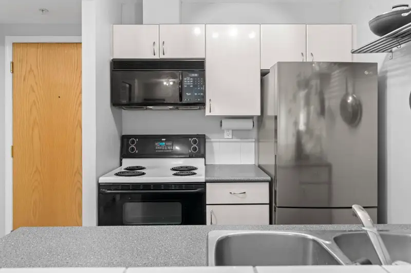 2803 939 HOMER STREET - photo 3 of 25