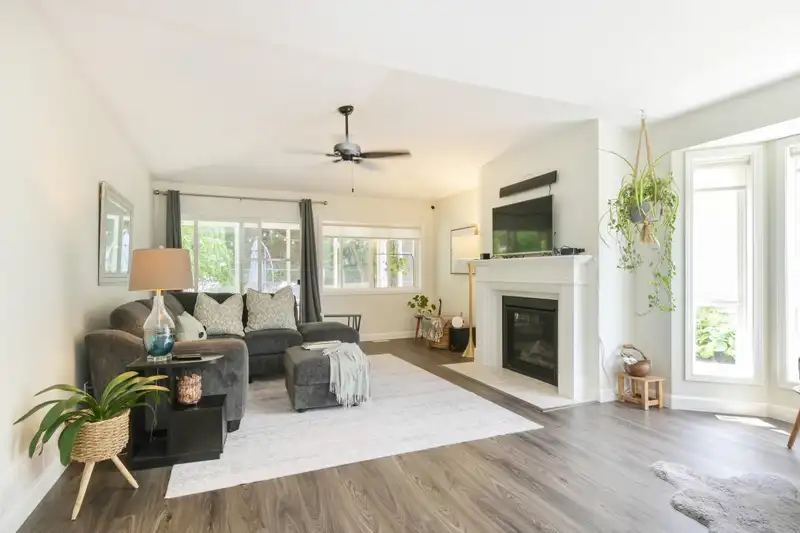 192 6001 PROMONTORY ROAD - photo 3 of 29