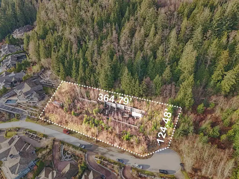 2345 KADLEC COURT - photo 4 of 40