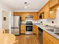 252 8600 LANSDOWNE ROAD - thumbnail 7